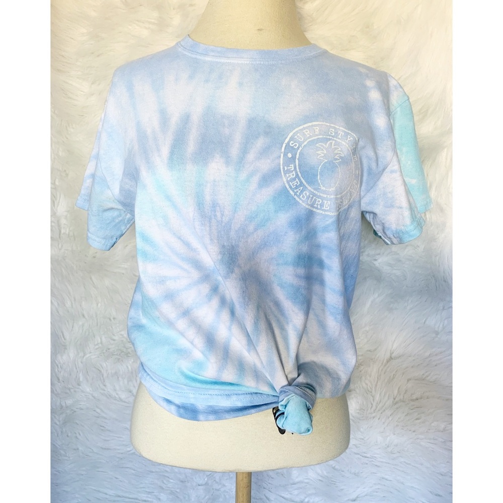 Surf style treasure island short sleeve graphic T